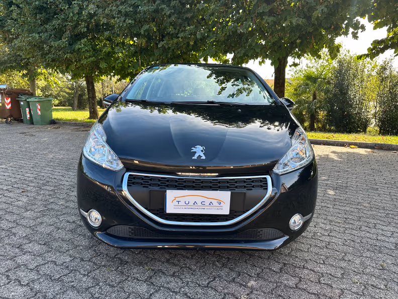 Peugeot 208 - 2