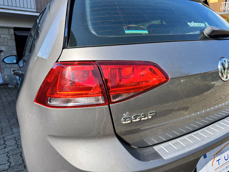 Volkswagen Golf - 19