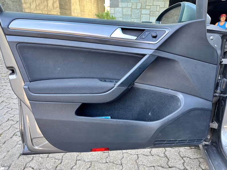 Volkswagen Golf - 20