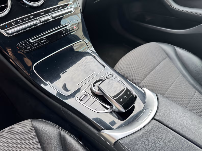 Mercedes-Benz C-Class - 15