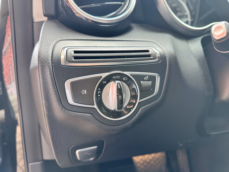 Mercedes-Benz C-Class - 29