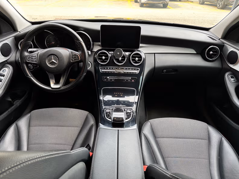 Mercedes-Benz C-Class - 25