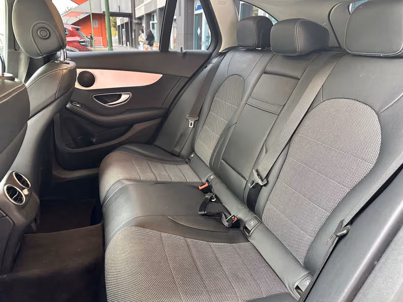 Mercedes-Benz C-Class - 33