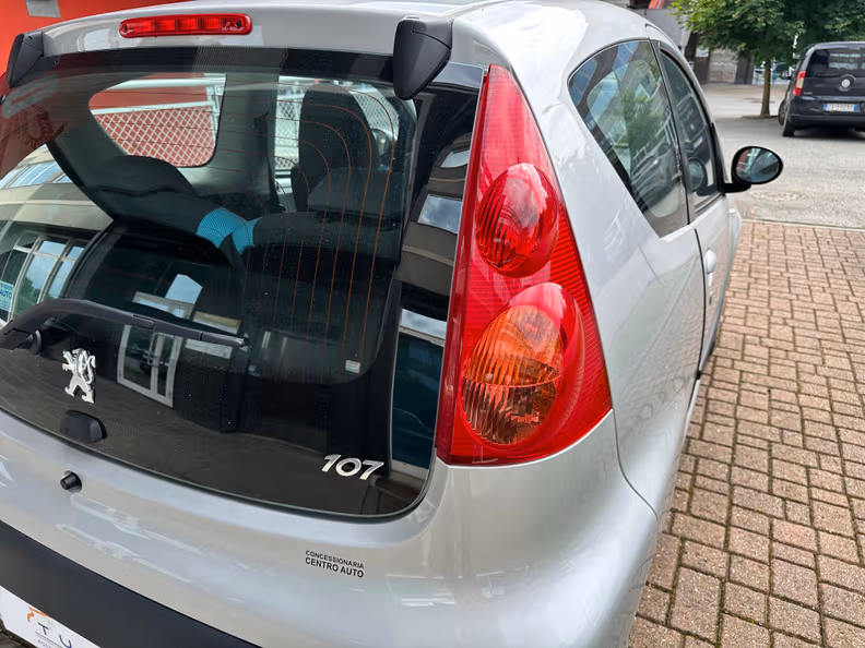 Peugeot 107 - 16