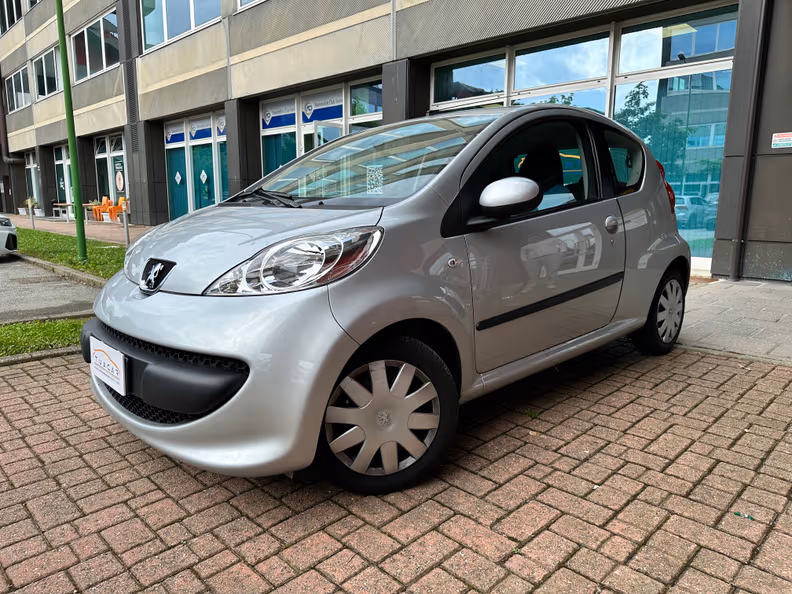 Peugeot 107 - 1