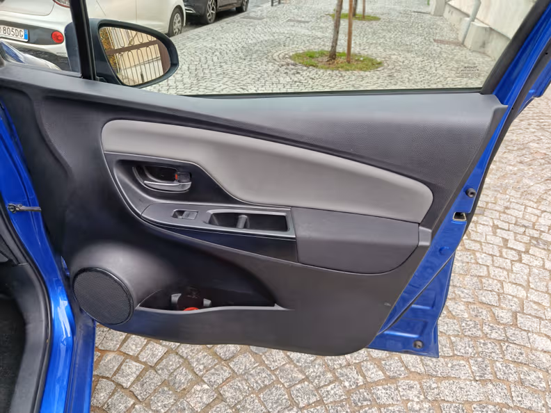 Toyota Yaris - 34