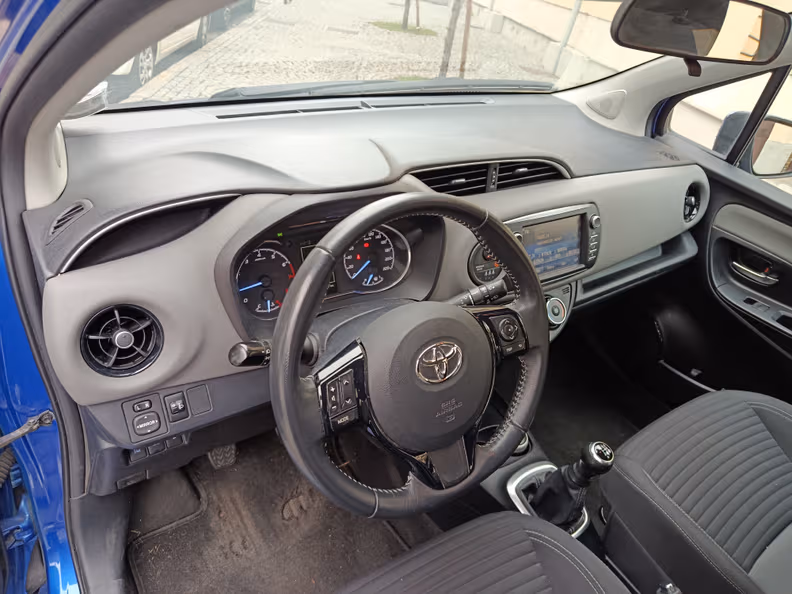 Toyota Yaris - 18