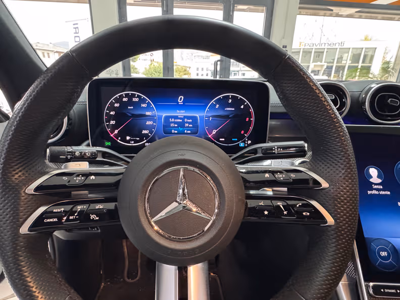 Mercedes-Benz C-Class - 12