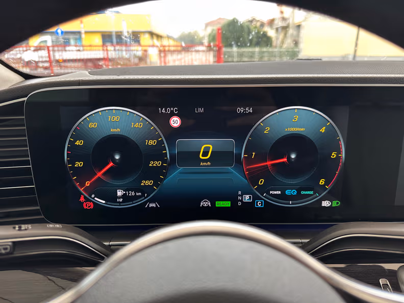 Mercedes-Benz GLE-Class - 24