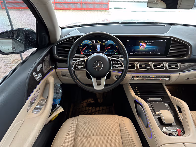 Mercedes-Benz GLE-Class - 23