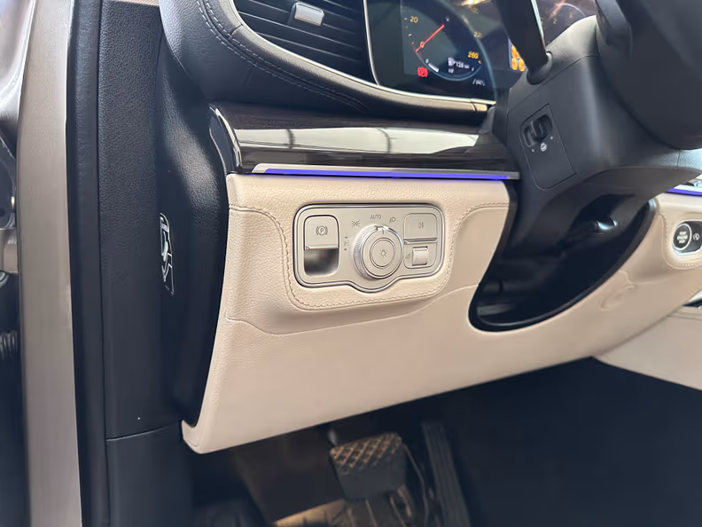 Mercedes-Benz GLE-Class - 22