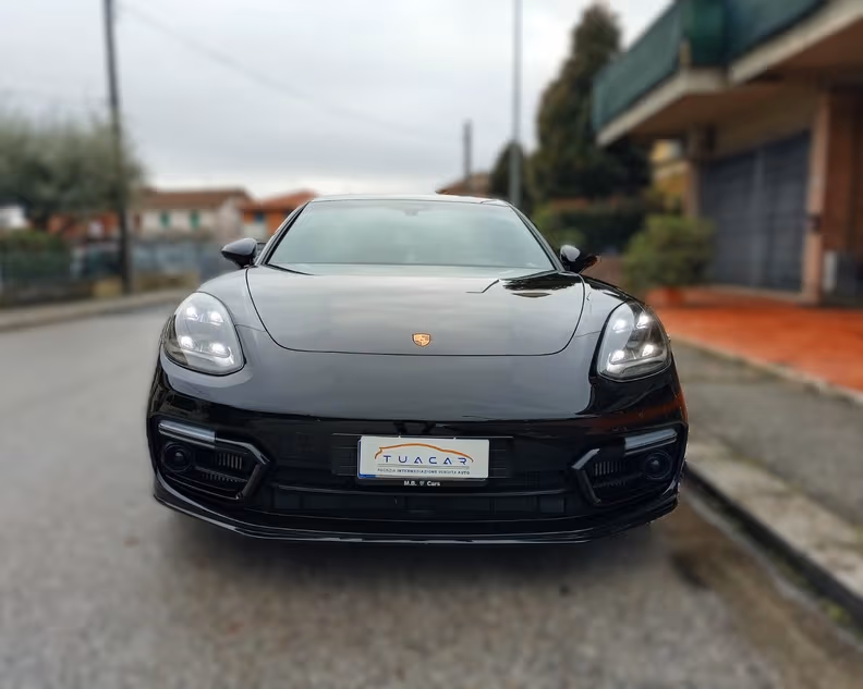 Porsche Panamera - 3