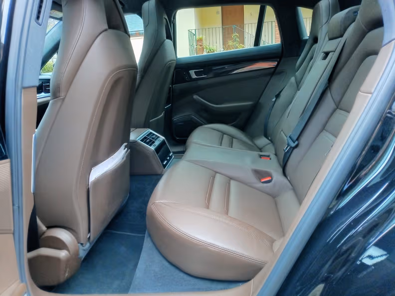 Porsche Panamera - 30