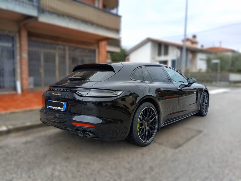 Porsche Panamera - 6