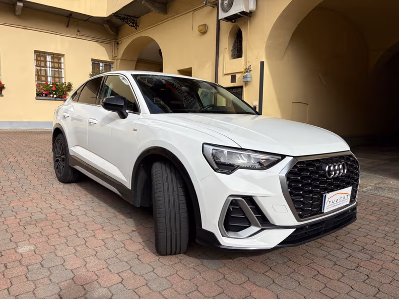 Audi Q3 - 3
