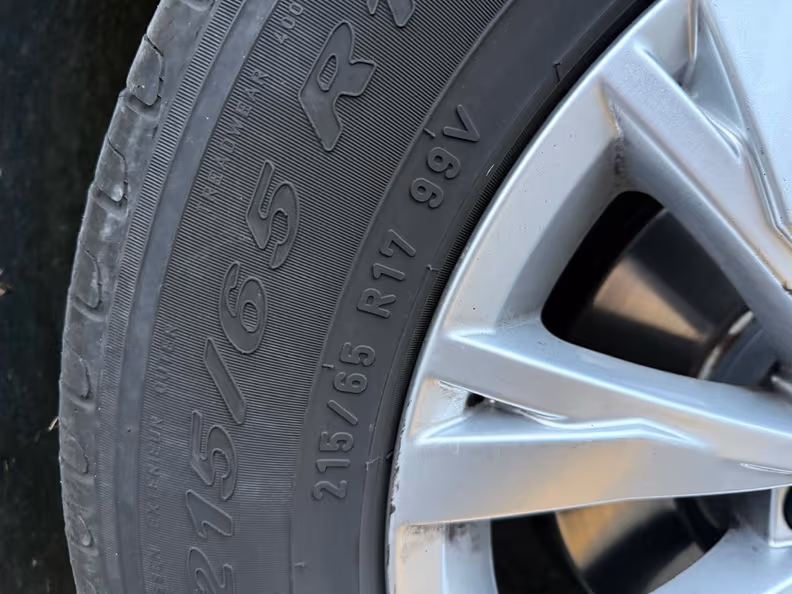 Volkswagen Tiguan - 46