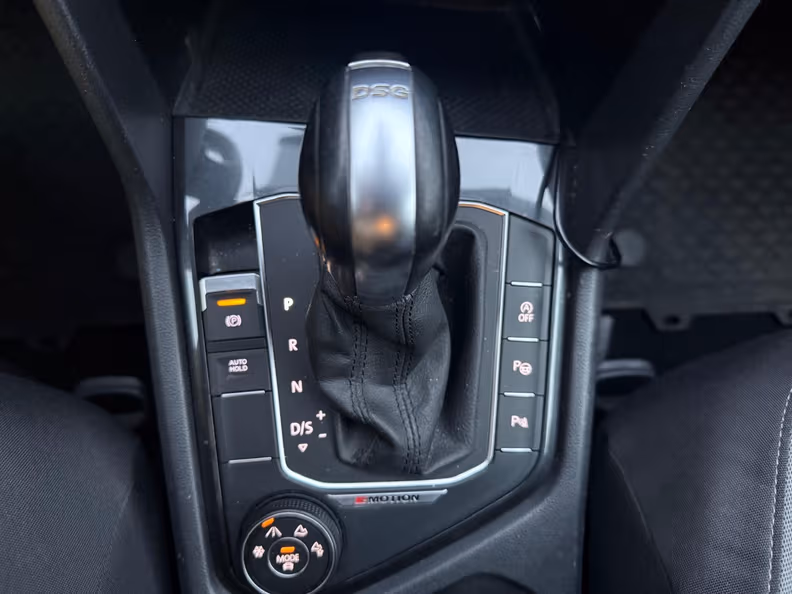 Volkswagen Tiguan - 22