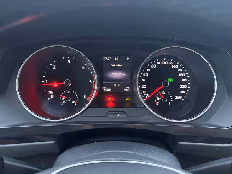 Volkswagen Tiguan - 13