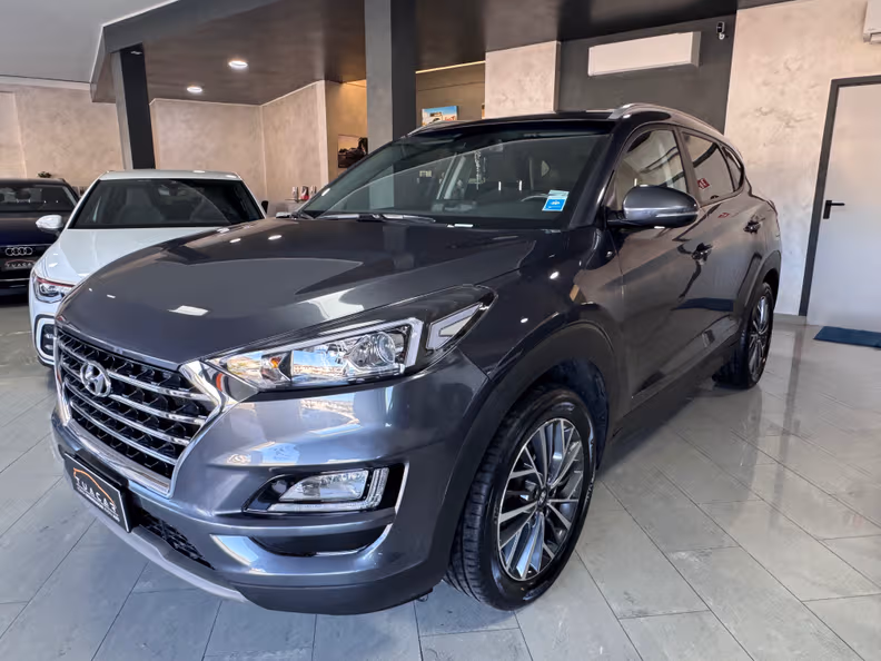 Hyundai Tucson - 1