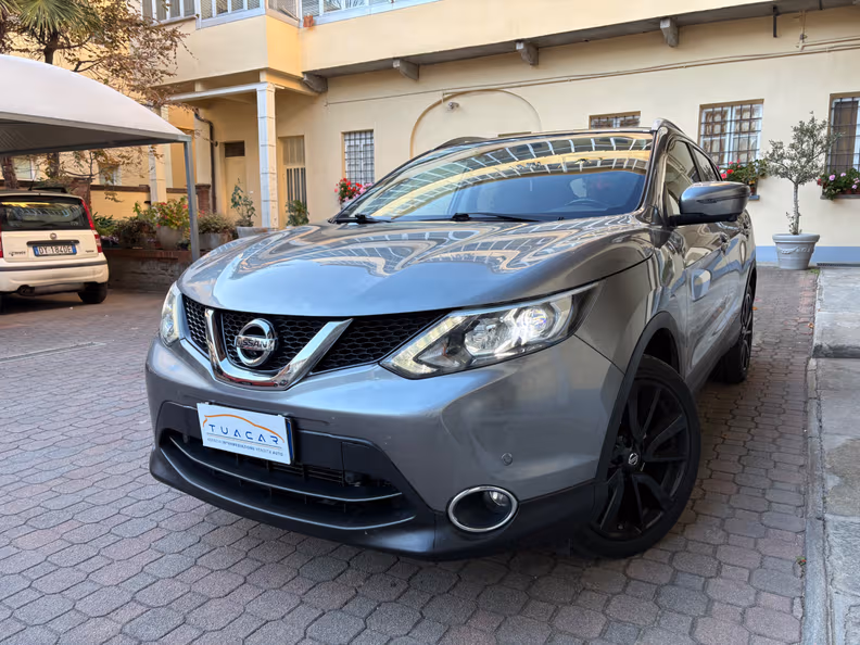 Nissan Qashqai - 1