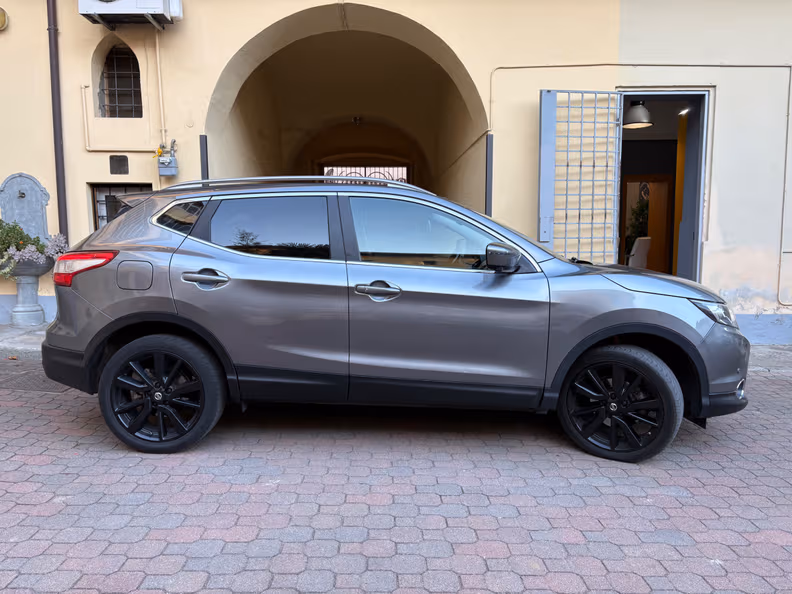 Nissan Qashqai - 4