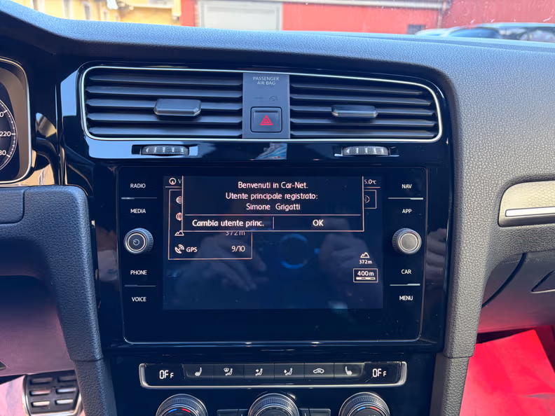 Volkswagen Golf - 17