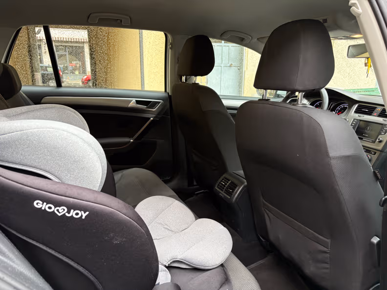 Volkswagen Golf - 18