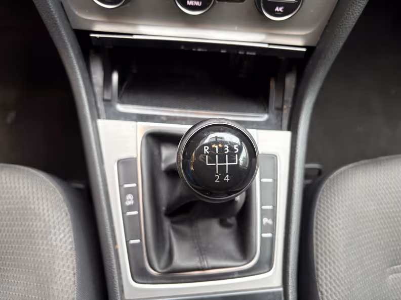 Volkswagen Golf - 13