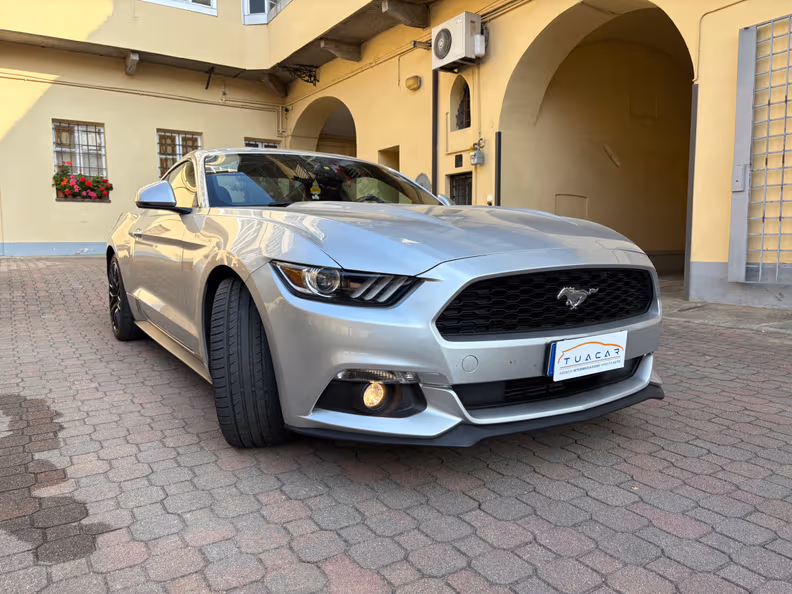 Ford Mustang - 3