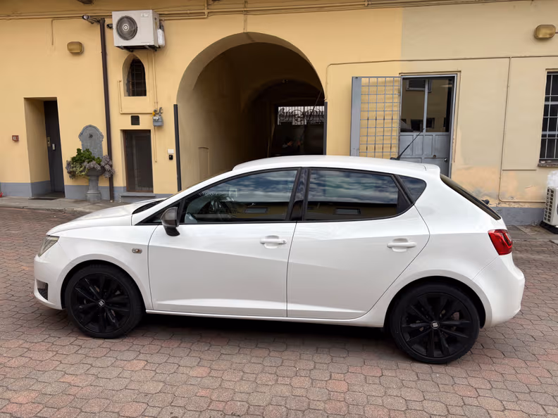 Seat Ibiza - 4
