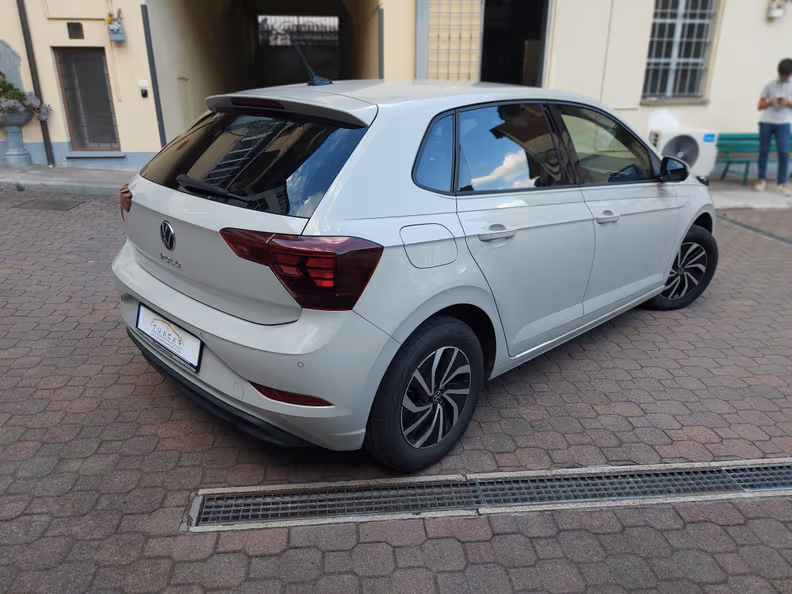 Volkswagen Polo - 5