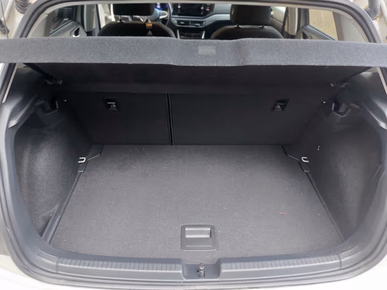 Volkswagen Polo - 22