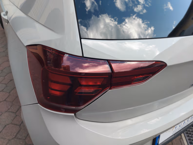 Volkswagen Polo - 10