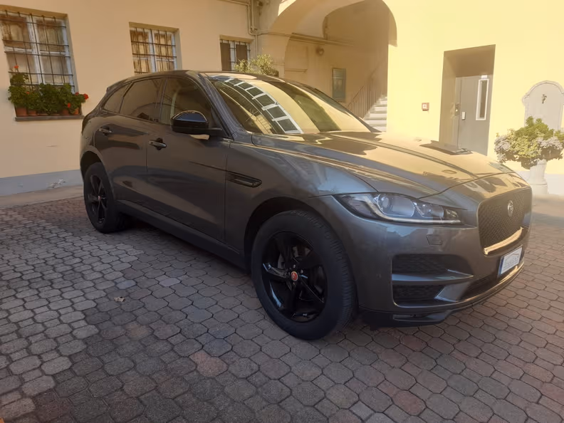 Jaguar F-Pace - 42