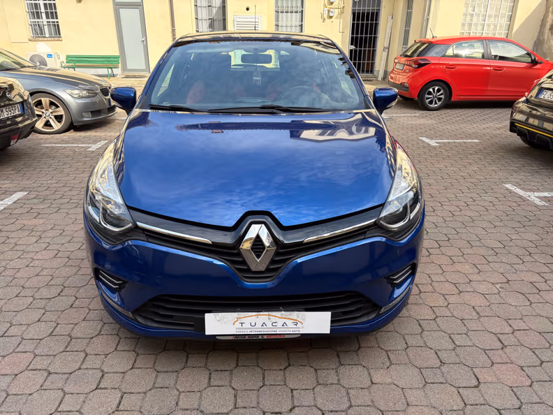 Renault Clio - 2