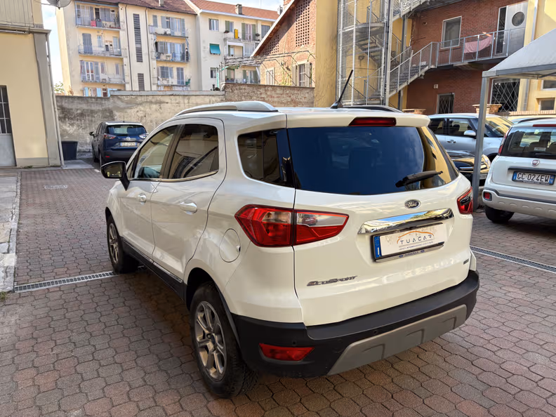 Ford EcoSport - 8