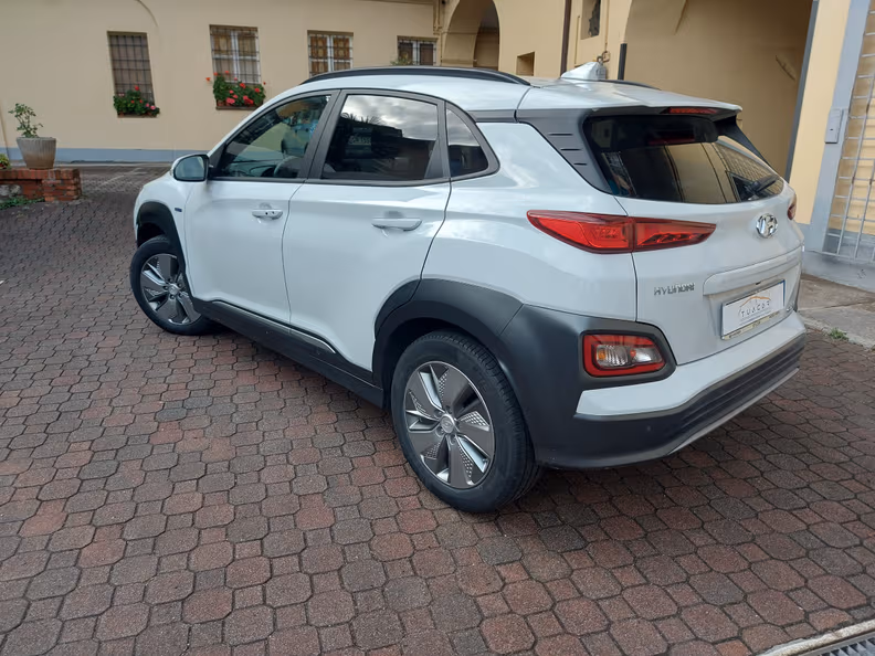 Hyundai Kona - 7