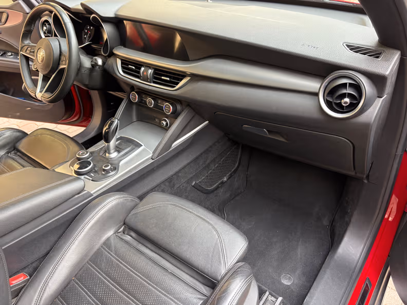 Alfa Romeo Stelvio - 26