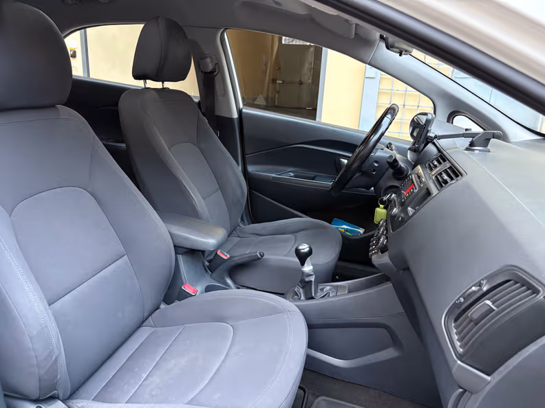 Kia Rio - 27