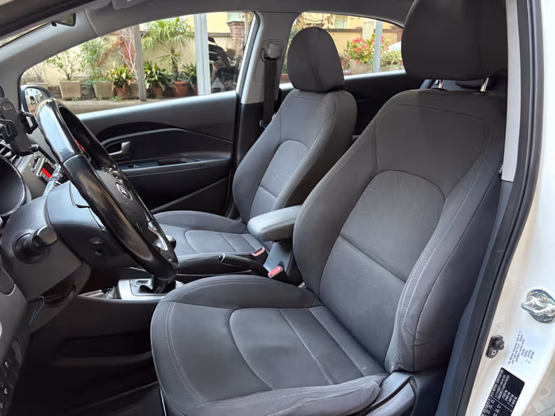 Kia Rio - 25