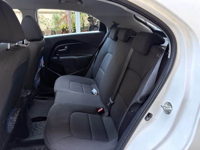 Kia Rio - 29