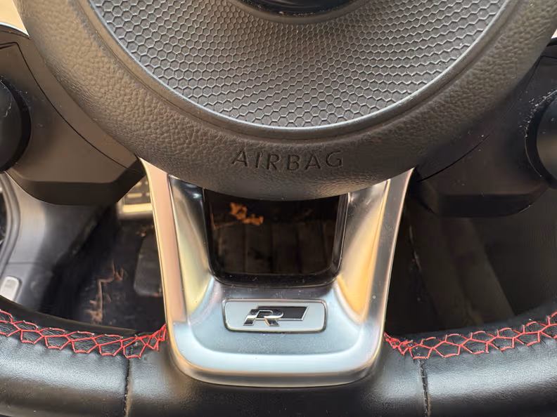 Volkswagen Golf - 17