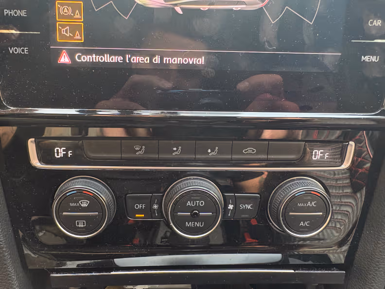 Volkswagen Golf - 21