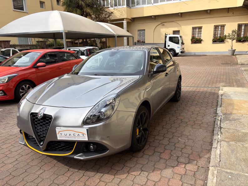 Alfa Romeo Giulietta - 1