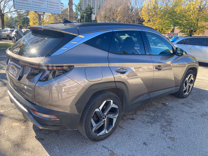 Hyundai Tucson - 34
