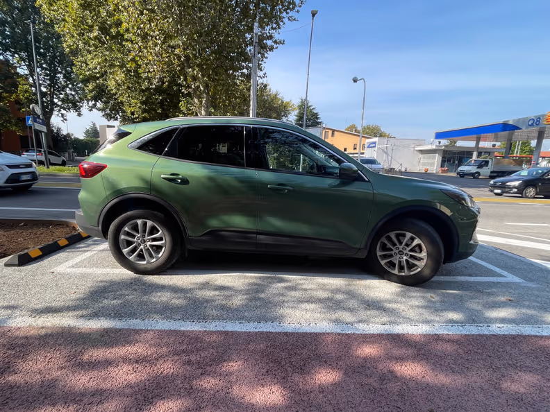 Ford Kuga - 4