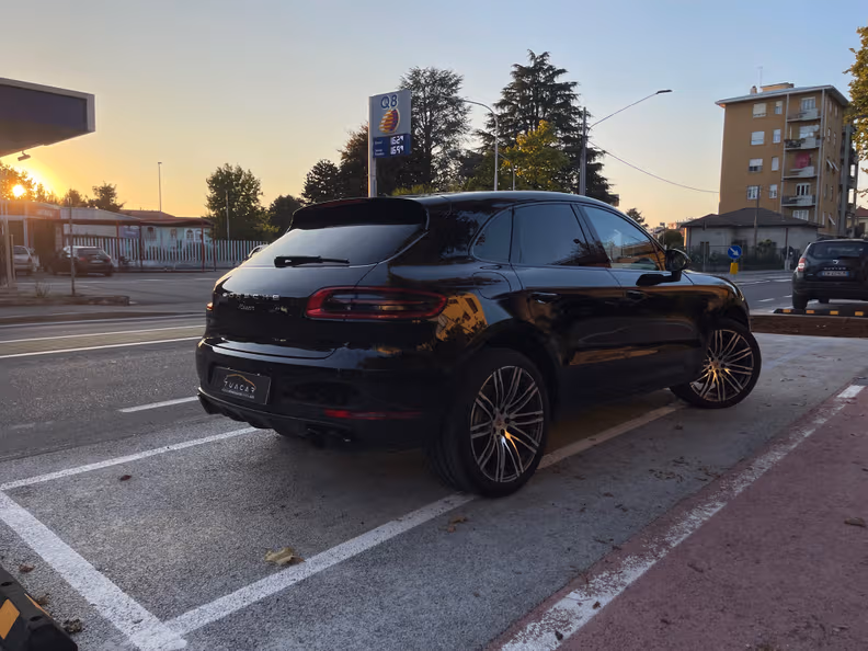 Porsche Macan - 5