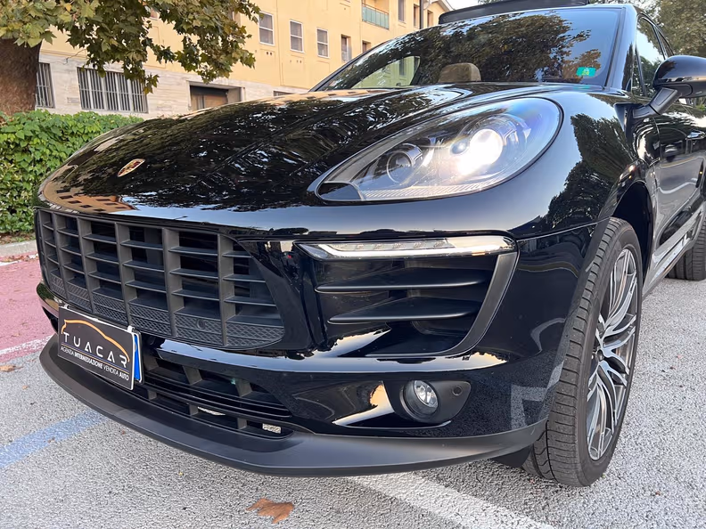 Porsche Macan - 41