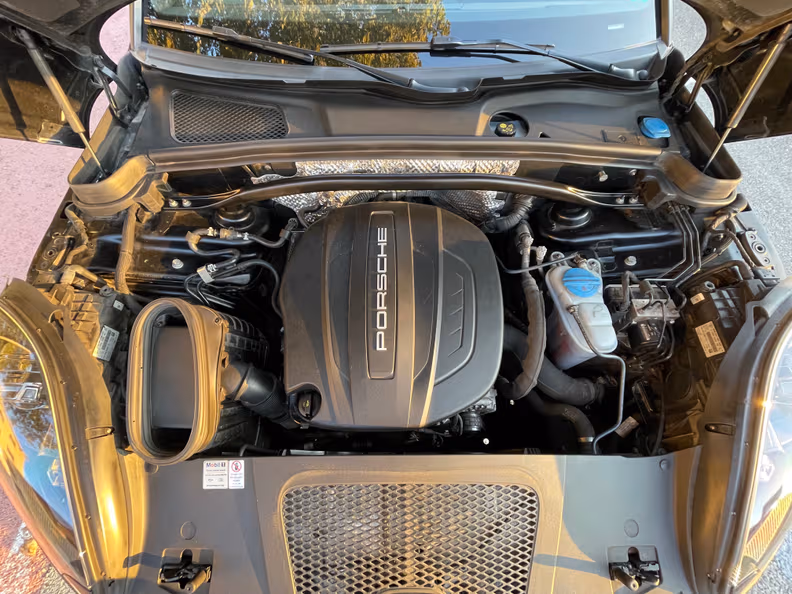 Porsche Macan - 10
