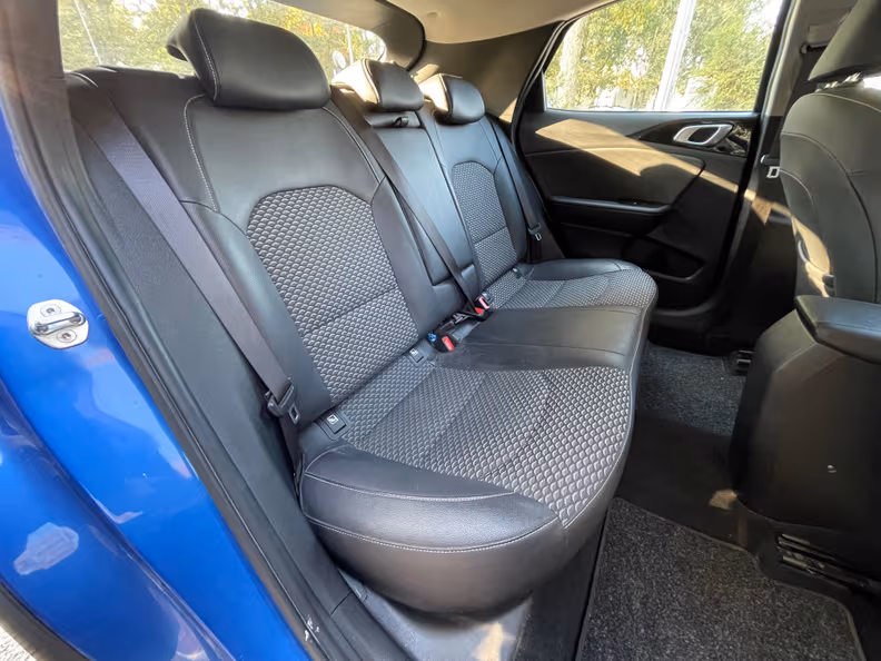Kia XCeed - 34
